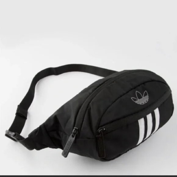 Adidas 3 Stripes waist Pack (BNWT) - Picture 5 of 9
